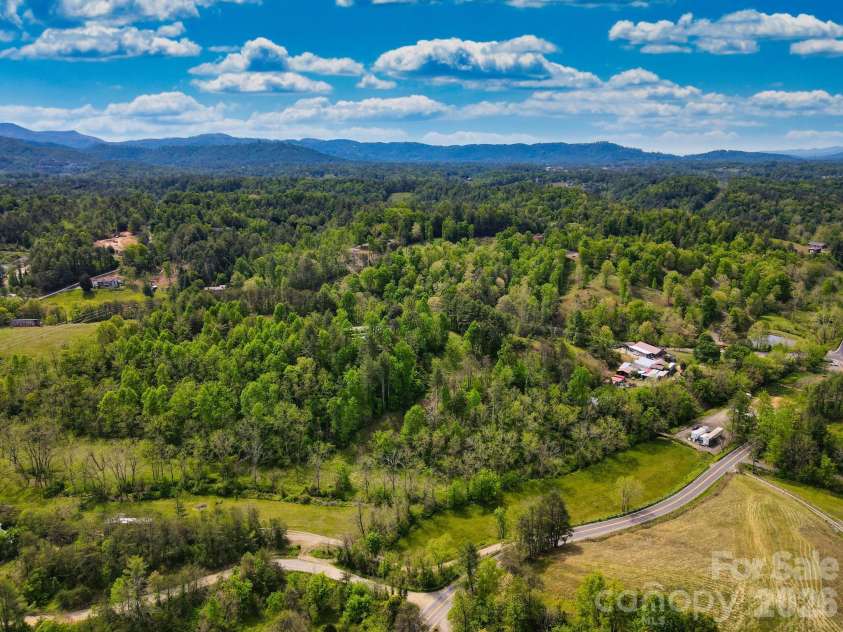 1798 New Stock Road, Weaverville, NC 28787.  MLS# CAR4379856, YatesRealty ID 27678. 10 minutes to downtown Weaverville. 5 minutes to North Buncombe High School.
