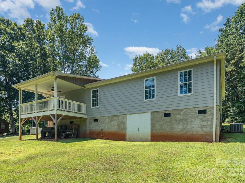 4206 Gladstone Lane, Maiden, NC 28650.  MLS# CAR4280951, YatesRealty ID 27678. Backyard View