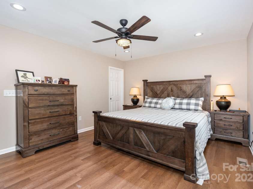 4206 Gladstone Lane, Maiden, NC 28650.  MLS# CAR4280951, YatesRealty ID 27678. Primary Bedroom/Master