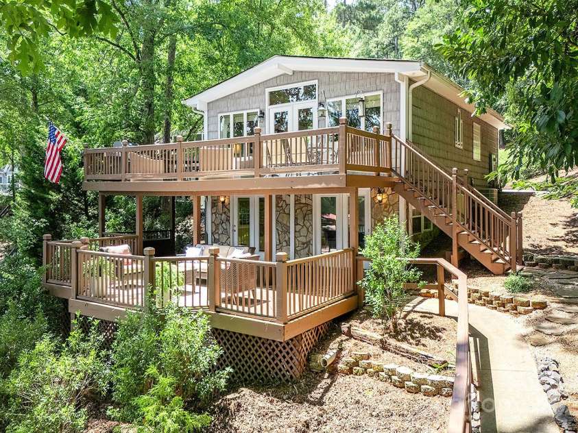 550 Deerfield Road, Mount Gilead, NC 27306.  MLS# CAR4281957, YatesRealty ID 27679. 