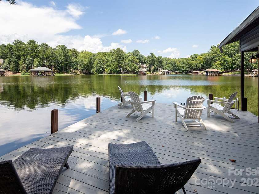 550 Deerfield Road, Mount Gilead, NC 27306.  MLS# CAR4281957, YatesRealty ID 27679. 