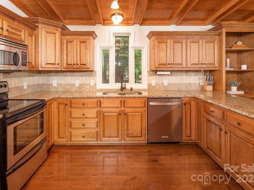 550 Deerfield Road, Mount Gilead, NC 27306.  MLS# CAR4281957, YatesRealty ID 27679. 