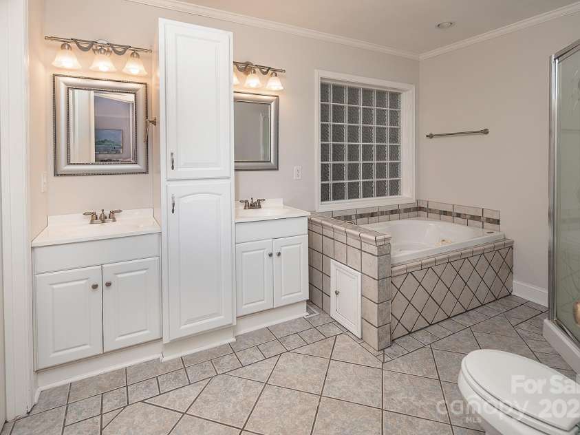 550 Deerfield Road, Mount Gilead, NC 27306.  MLS# CAR4281957, YatesRealty ID 27679. 