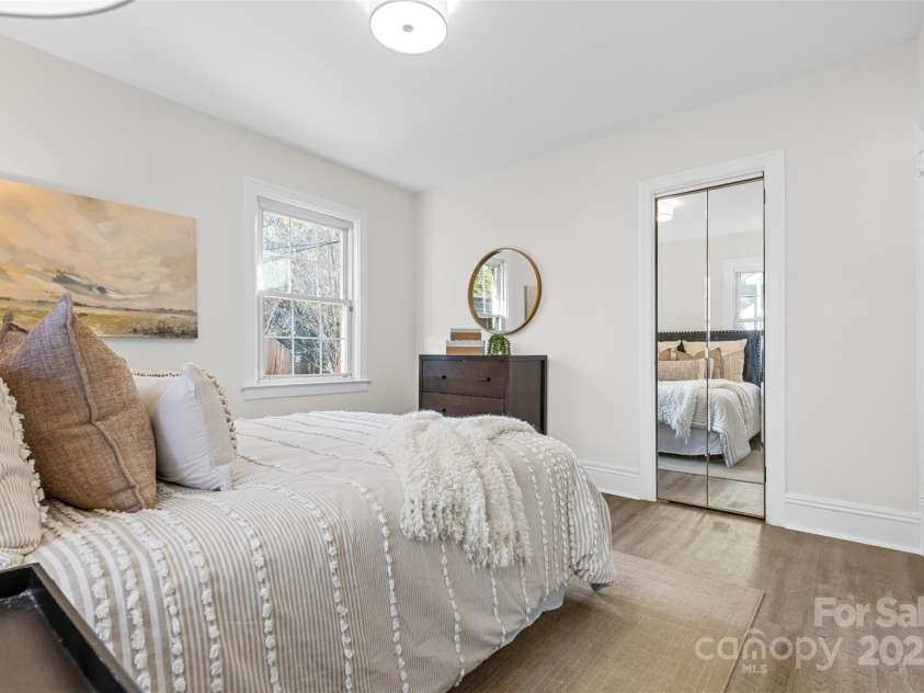 3726 The Plaza None, Charlotte, NC 28205.  MLS# CAR4265235, YatesRealty ID 2768. Primary Bedroom