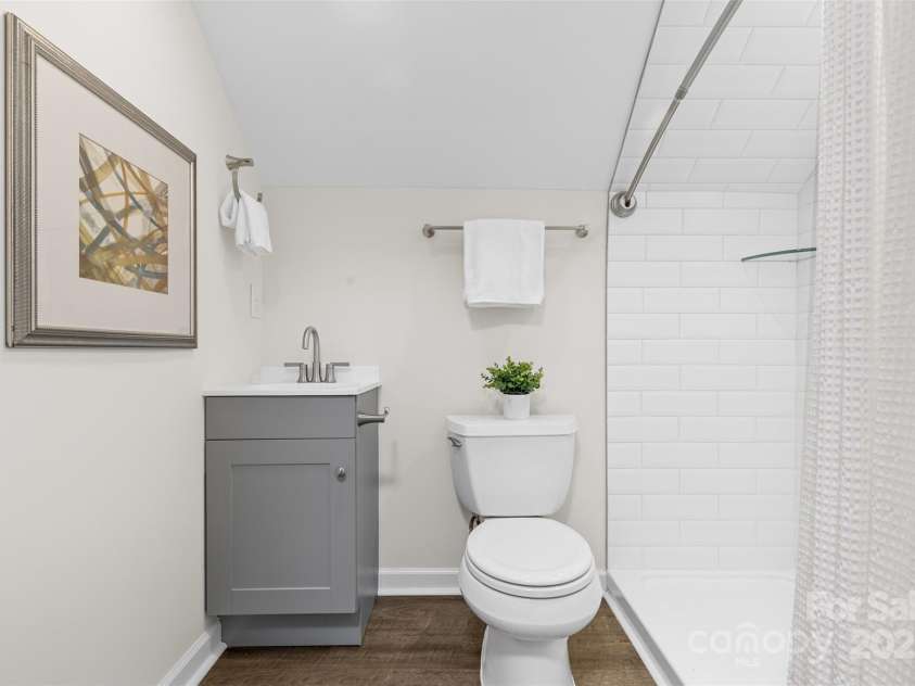 3726 The Plaza None, Charlotte, NC 28205.  MLS# CAR4265235, YatesRealty ID 2768. Upper Level