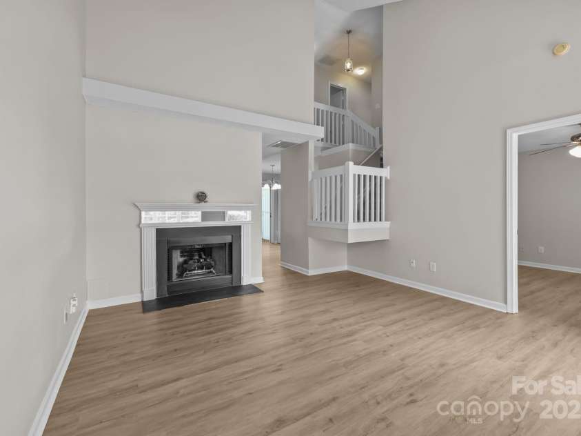 5741 Cougar Lane, Charlotte, NC 28269.  MLS# CAR4283719, YatesRealty ID 27680. 