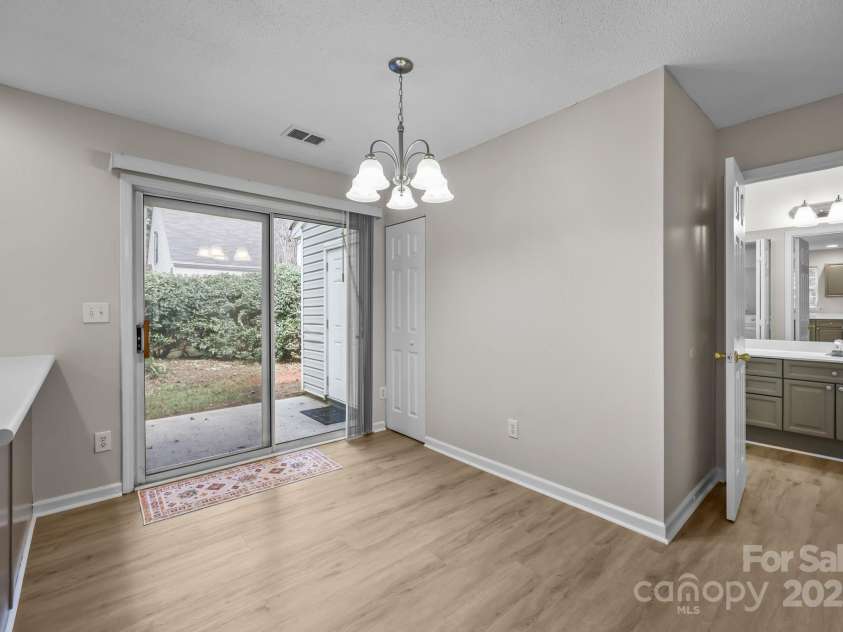 5741 Cougar Lane, Charlotte, NC 28269.  MLS# CAR4283719, YatesRealty ID 27680. 