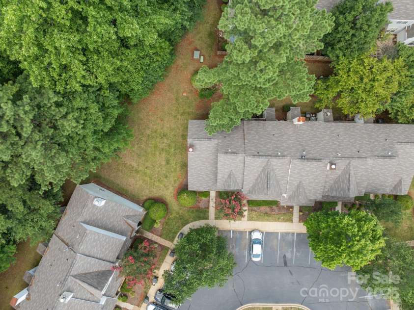 5741 Cougar Lane, Charlotte, NC 28269.  MLS# CAR4283719, YatesRealty ID 27680. 