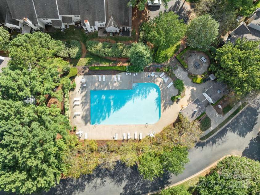 5741 Cougar Lane, Charlotte, NC 28269.  MLS# CAR4283719, YatesRealty ID 27680. 