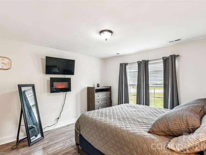 115 Beaver Street, Landis, NC 28088.  MLS# CAR4367576, YatesRealty ID 27682. Owner Suite