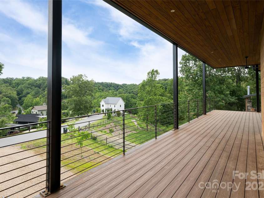 502 Wilma Dykeman Trail, Asheville, NC 28804.  MLS# CAR4271749, YatesRealty ID 27683. Relaxation Awaits