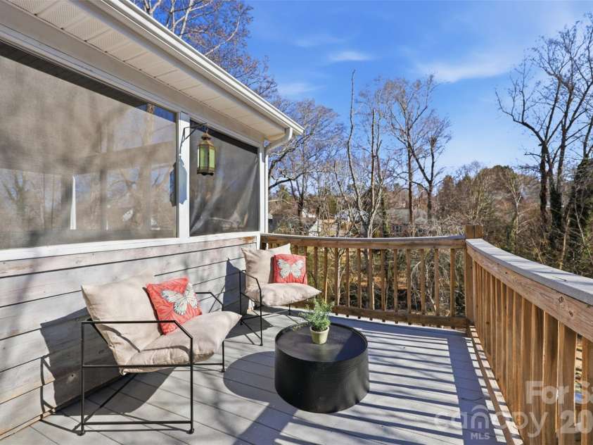 5969 Gold Creek Estate Drive, Hickory, NC 28601.  MLS# CAR4346268, YatesRealty ID 27683. 