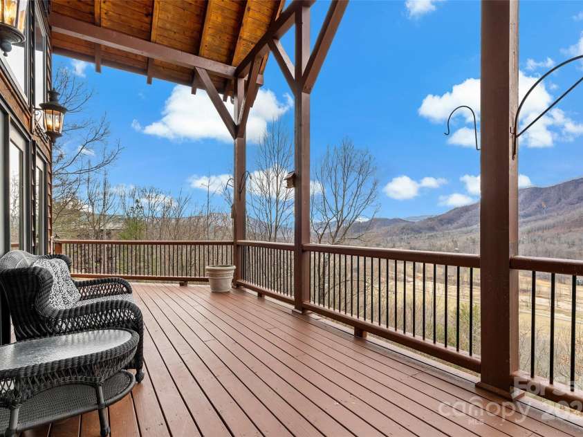 60 Valley View Drive, Marion, NC 28752.  MLS# CAR4217189, YatesRealty ID 27684. 