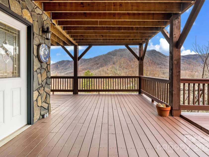 60 Valley View Drive, Marion, NC 28752.  MLS# CAR4217189, YatesRealty ID 27684. Entrance to 2nd living space/basement