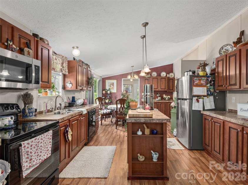 166 Indian Springs Road, Clyde, NC 28721.  MLS# CAR4386588, YatesRealty ID 27686. 