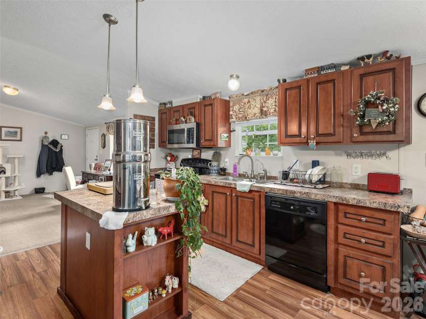 166 Indian Springs Road, Clyde, NC 28721.  MLS# CAR4386588, YatesRealty ID 27686. 
