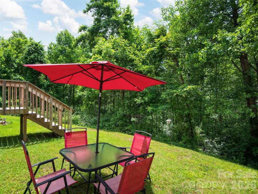 166 Indian Springs Road, Clyde, NC 28721.  MLS# CAR4386588, YatesRealty ID 27686. 