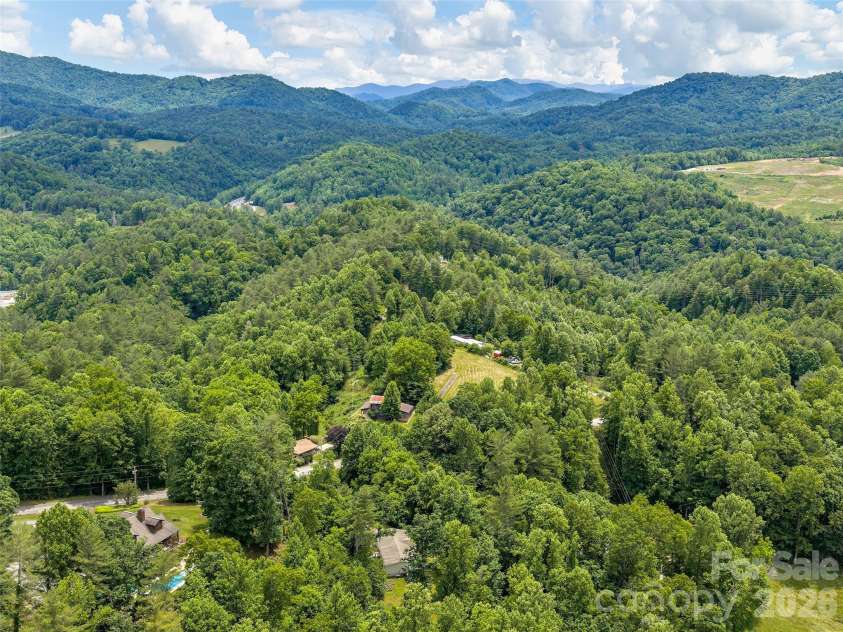 166 Indian Springs Road, Clyde, NC 28721.  MLS# CAR4386588, YatesRealty ID 27686. 