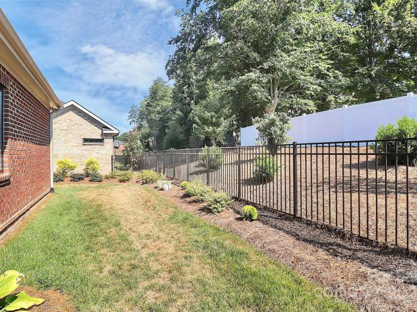 5107 Silver Trace Lane, Denver, NC 28037.  MLS# CAR4284050, YatesRealty ID 27686. 