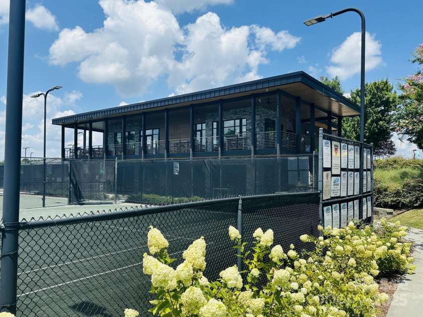 5107 Silver Trace Lane, Denver, NC 28037.  MLS# CAR4284050, YatesRealty ID 27686. 