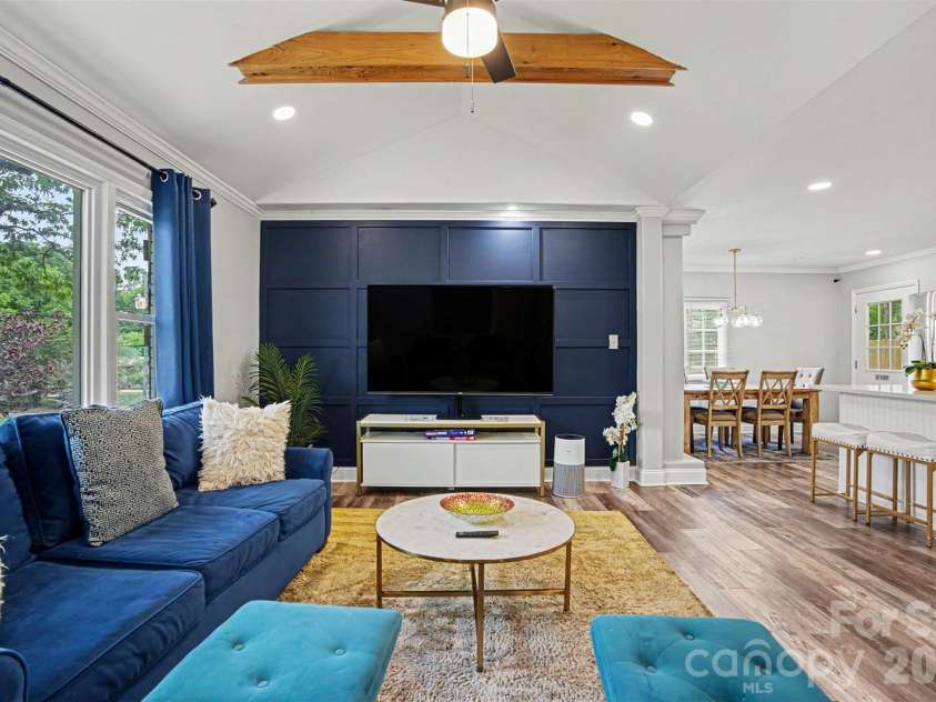 6345 Montpelier Road, Charlotte, NC 28210.  MLS# CAR4389078, YatesRealty ID 27687. 