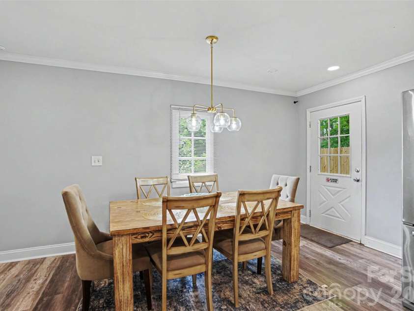 6345 Montpelier Road, Charlotte, NC 28210.  MLS# CAR4389078, YatesRealty ID 27687. 