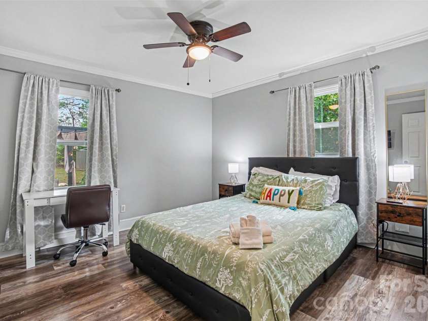 6345 Montpelier Road, Charlotte, NC 28210.  MLS# CAR4389078, YatesRealty ID 27687. 