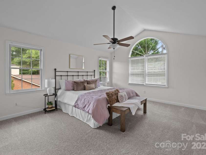 7213 Baniff Circle, Charlotte, NC 28277.  MLS# CAR4269327, YatesRealty ID 27687. Master Bedroom