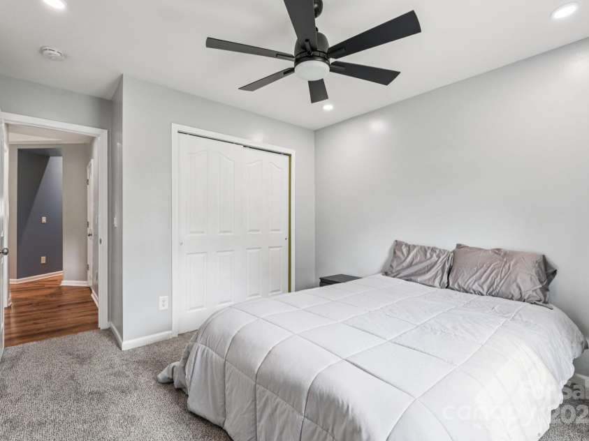 16009 Stuarts Draft Court, Charlotte, NC 28278.  MLS# CAR4278928, YatesRealty ID 27688. 