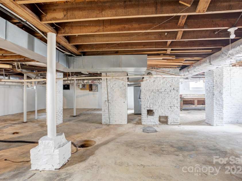 156 Union Street, Concord, NC 28025.  MLS# CAR4279776, YatesRealty ID 27689. 