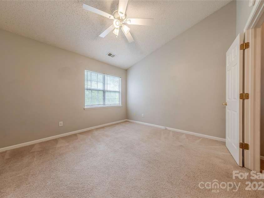 1809 Birch Heights Court, Charlotte, NC 28213.  MLS# CAR4291538, YatesRealty ID 2769. 