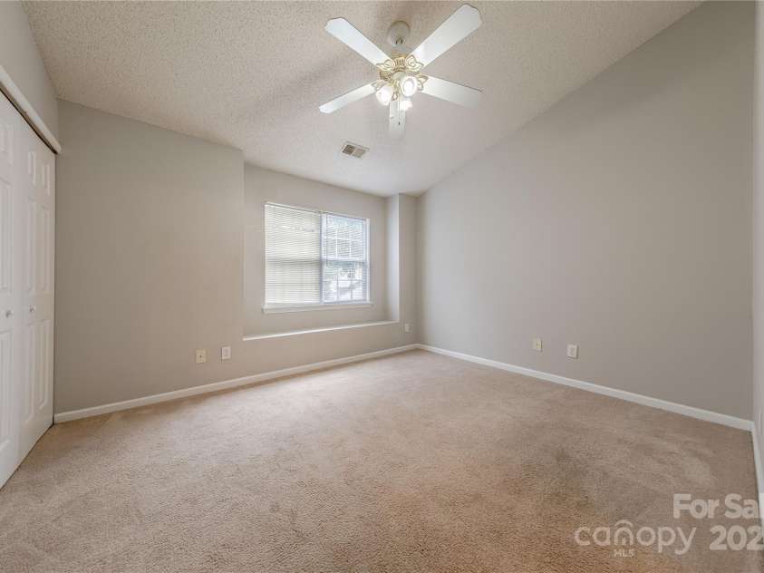 1809 Birch Heights Court, Charlotte, NC 28213.  MLS# CAR4291538, YatesRealty ID 2769. 