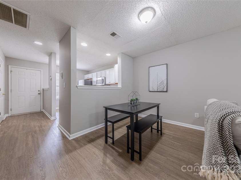 1809 Birch Heights Court, Charlotte, NC 28213.  MLS# CAR4291538, YatesRealty ID 2769. 