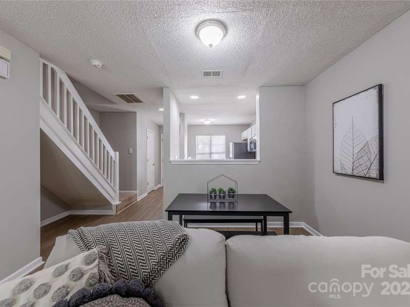 1809 Birch Heights Court, Charlotte, NC 28213.  MLS# CAR4291538, YatesRealty ID 2769. 