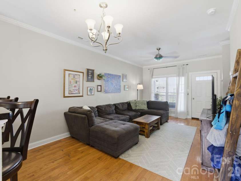 2917 Craftsman Lane, Charlotte, NC 28204.  MLS# CAR4384018, YatesRealty ID 27691. 