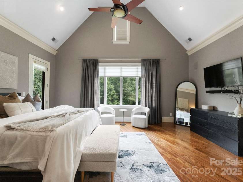 5915 Vidal Lane, Charlotte, NC 28226.  MLS# CAR4259909, YatesRealty ID 27691. Primary Bedroom