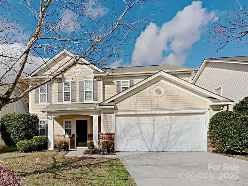 10710 Whithorn Way, Charlotte, NC 28278.  MLS# CAR4255049, YatesRealty ID 27692. 