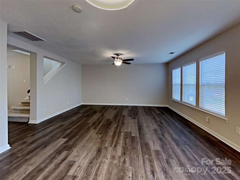 10710 Whithorn Way, Charlotte, NC 28278.  MLS# CAR4255049, YatesRealty ID 27692. 