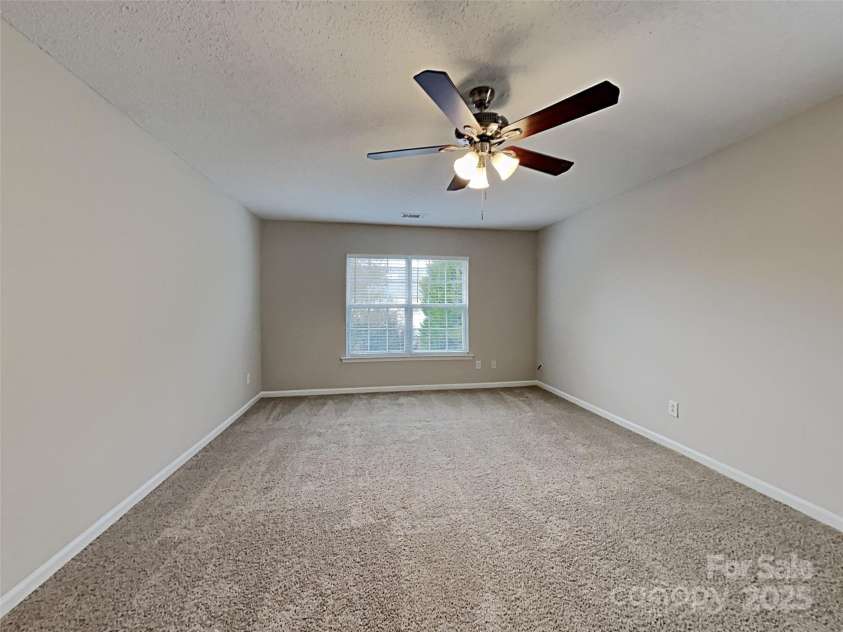 10710 Whithorn Way, Charlotte, NC 28278.  MLS# CAR4255049, YatesRealty ID 27692. 
