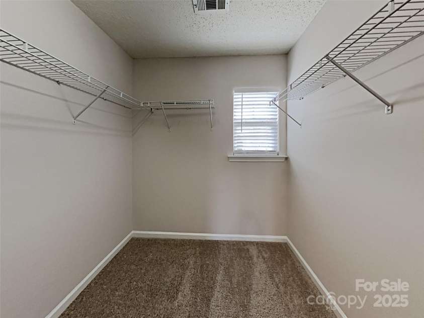 10710 Whithorn Way, Charlotte, NC 28278.  MLS# CAR4255049, YatesRealty ID 27692. 