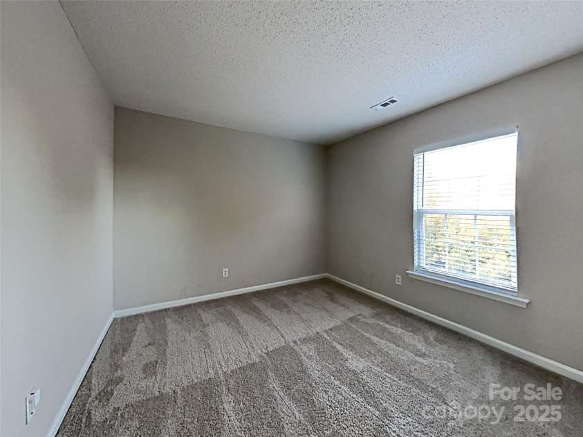 10710 Whithorn Way, Charlotte, NC 28278.  MLS# CAR4255049, YatesRealty ID 27692. 
