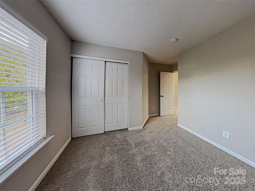 10710 Whithorn Way, Charlotte, NC 28278.  MLS# CAR4255049, YatesRealty ID 27692. 