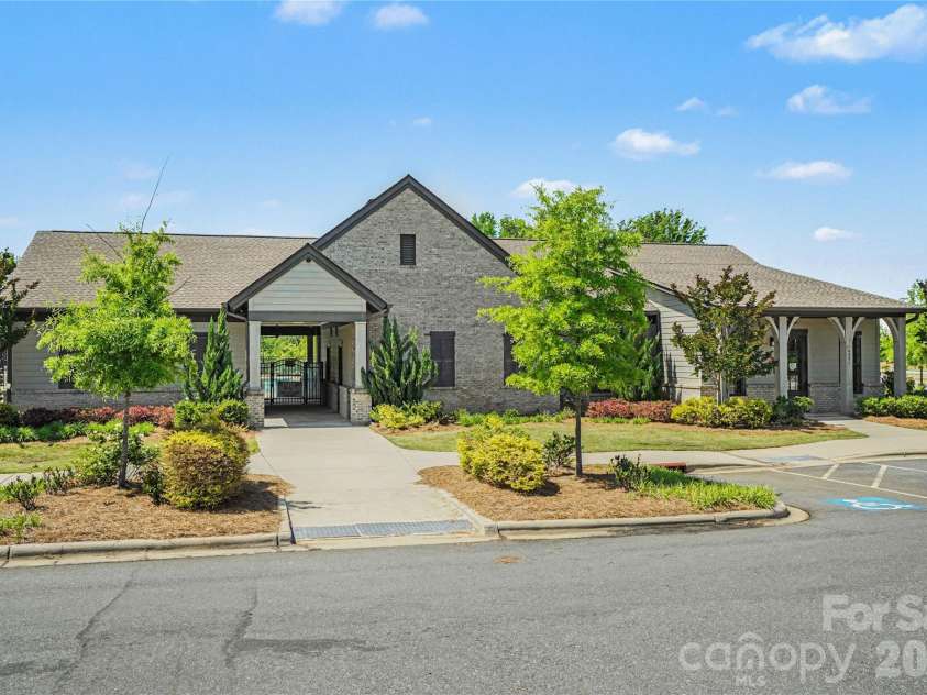 13014 Legacy Ridge Lane, Charlotte, NC 28273.  MLS# CAR4383551, YatesRealty ID 27692. 