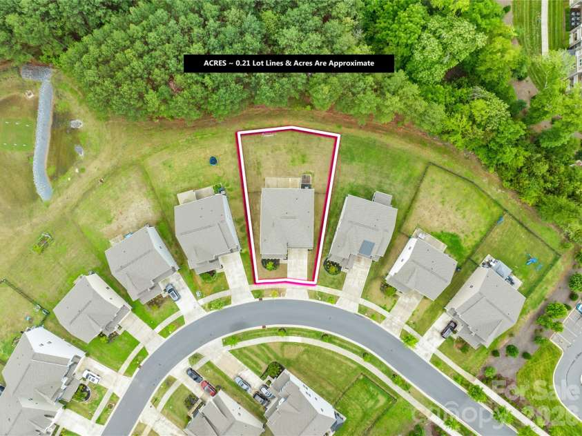 13014 Legacy Ridge Lane, Charlotte, NC 28273.  MLS# CAR4383551, YatesRealty ID 27692. 