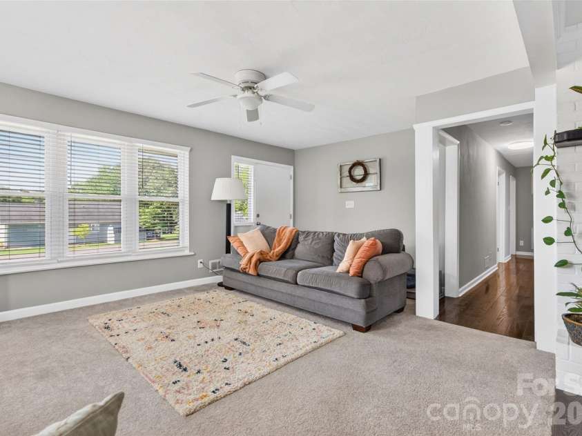 1771 24th Avenue Court, Hickory, NC 28601.  MLS# CAR4381961, YatesRealty ID 27693. 