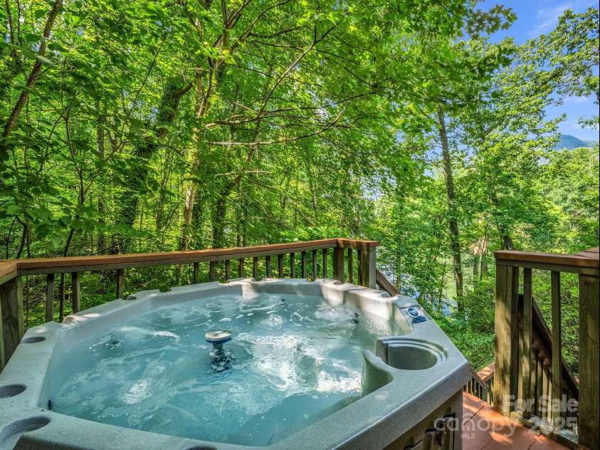 126 Sleeping Bear Lane, Lake Lure, NC 28746.  MLS# CAR4276702, YatesRealty ID 27694. 