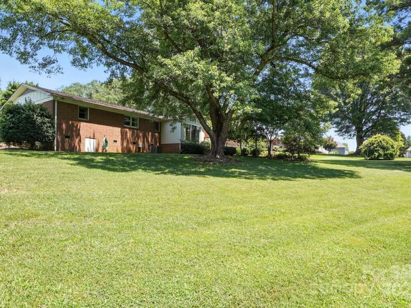 3427 Nc 16 Highway, Denver, NC 28037.  MLS# CAR4283267, YatesRealty ID 27695. 