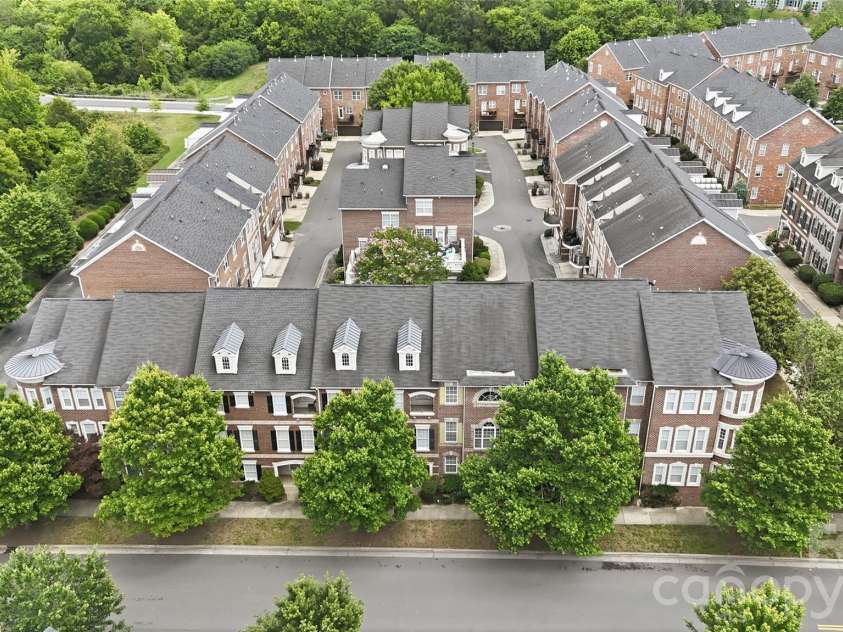 9417 Kings Parade Boulevard, Charlotte, NC 28273.  MLS# CAR4380075, YatesRealty ID 27695. Exterior Front