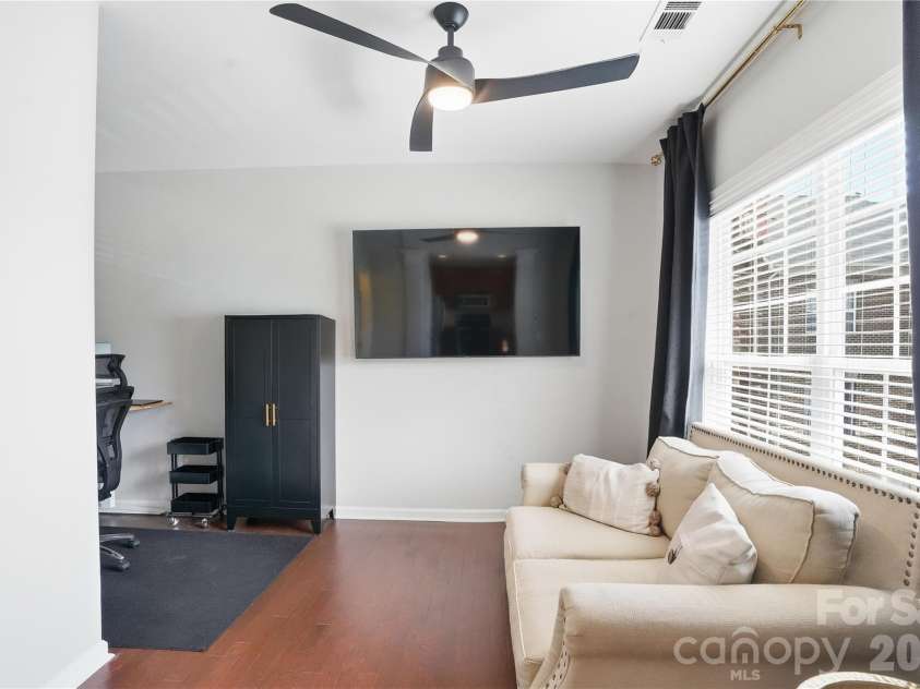 9417 Kings Parade Boulevard, Charlotte, NC 28273.  MLS# CAR4380075, YatesRealty ID 27695. Level 2- Room off Kitchen