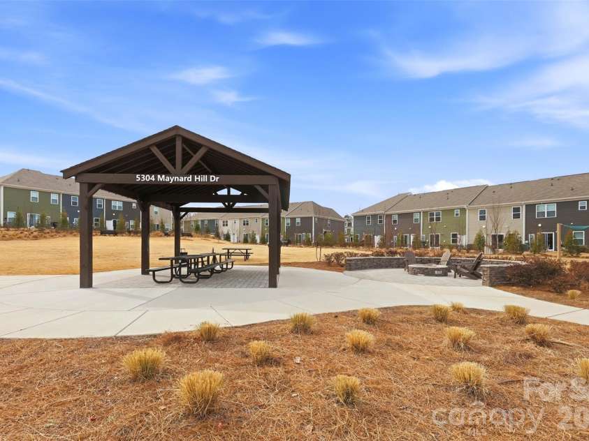 5231 Maynard Hill Drive, Monroe, NC 28110.  MLS# CAR4342492, YatesRealty ID 27696. Community green space featuring the playground, picnic and pavilion